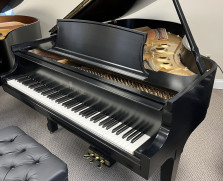 Steinway model L grand piano and artist bench